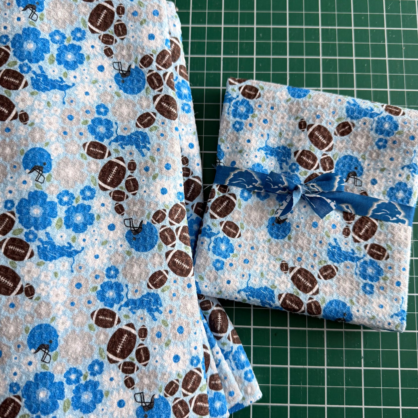 Waffle Towel - NEW Lions Floral