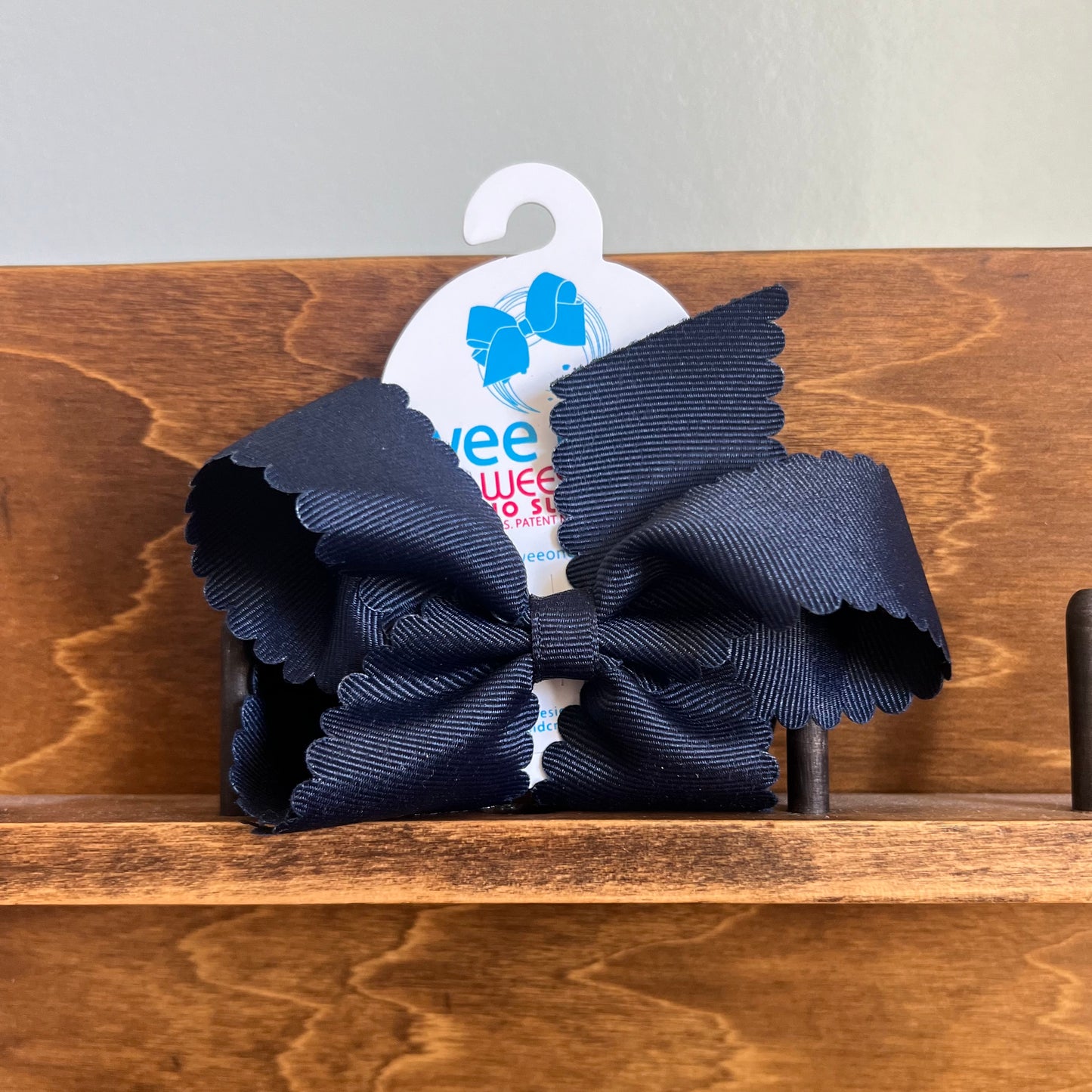 WeeOnes Medium Scalloped Edge Bow - Navy
